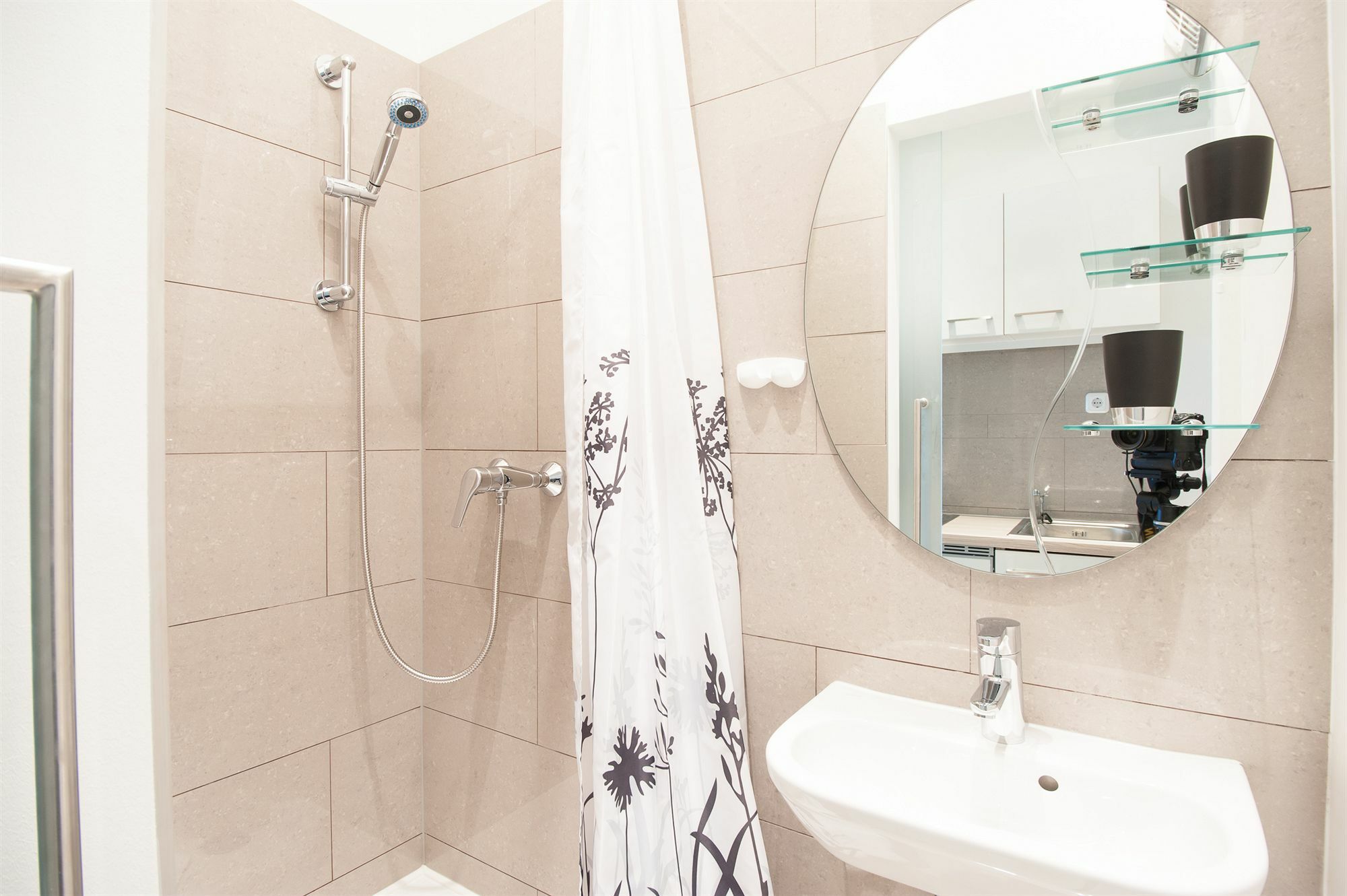 Royal Resort Apartments Westbahnhof Wien Ngoại thất bức ảnh