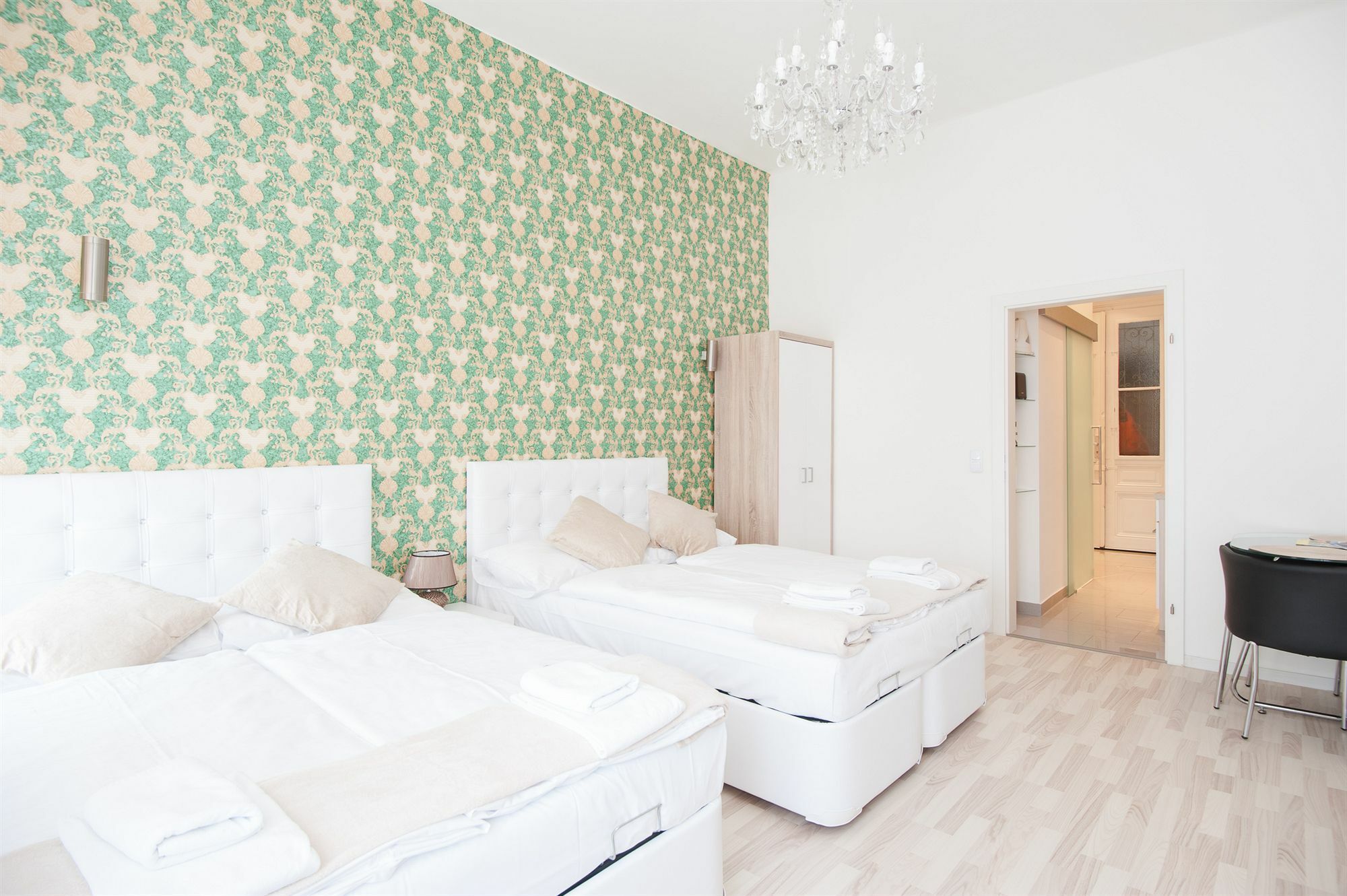 Royal Resort Apartments Westbahnhof Wien Ngoại thất bức ảnh