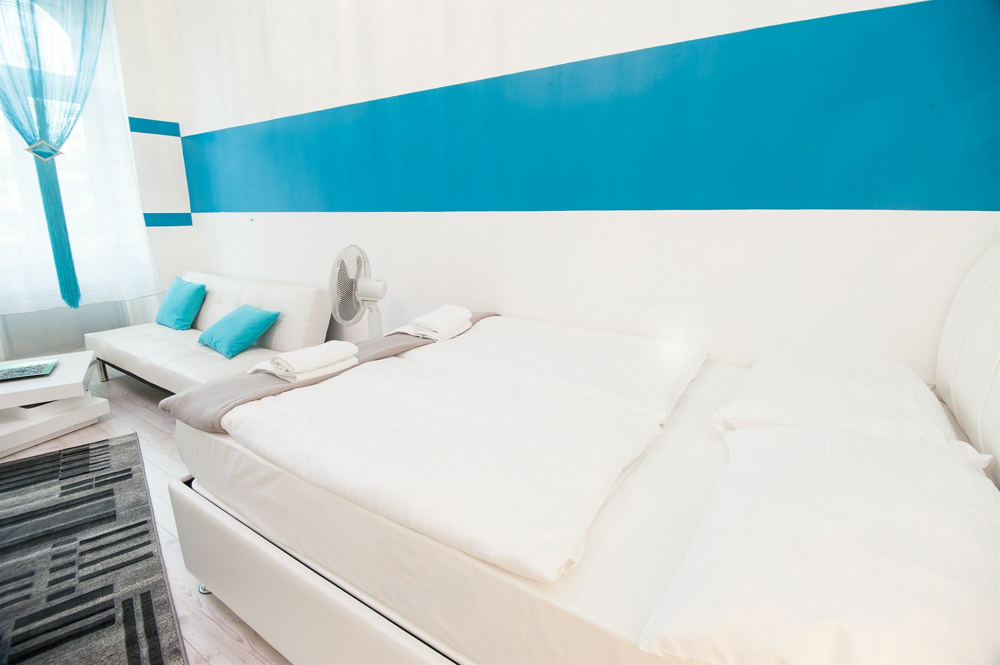 Royal Resort Apartments Westbahnhof Wien Ngoại thất bức ảnh